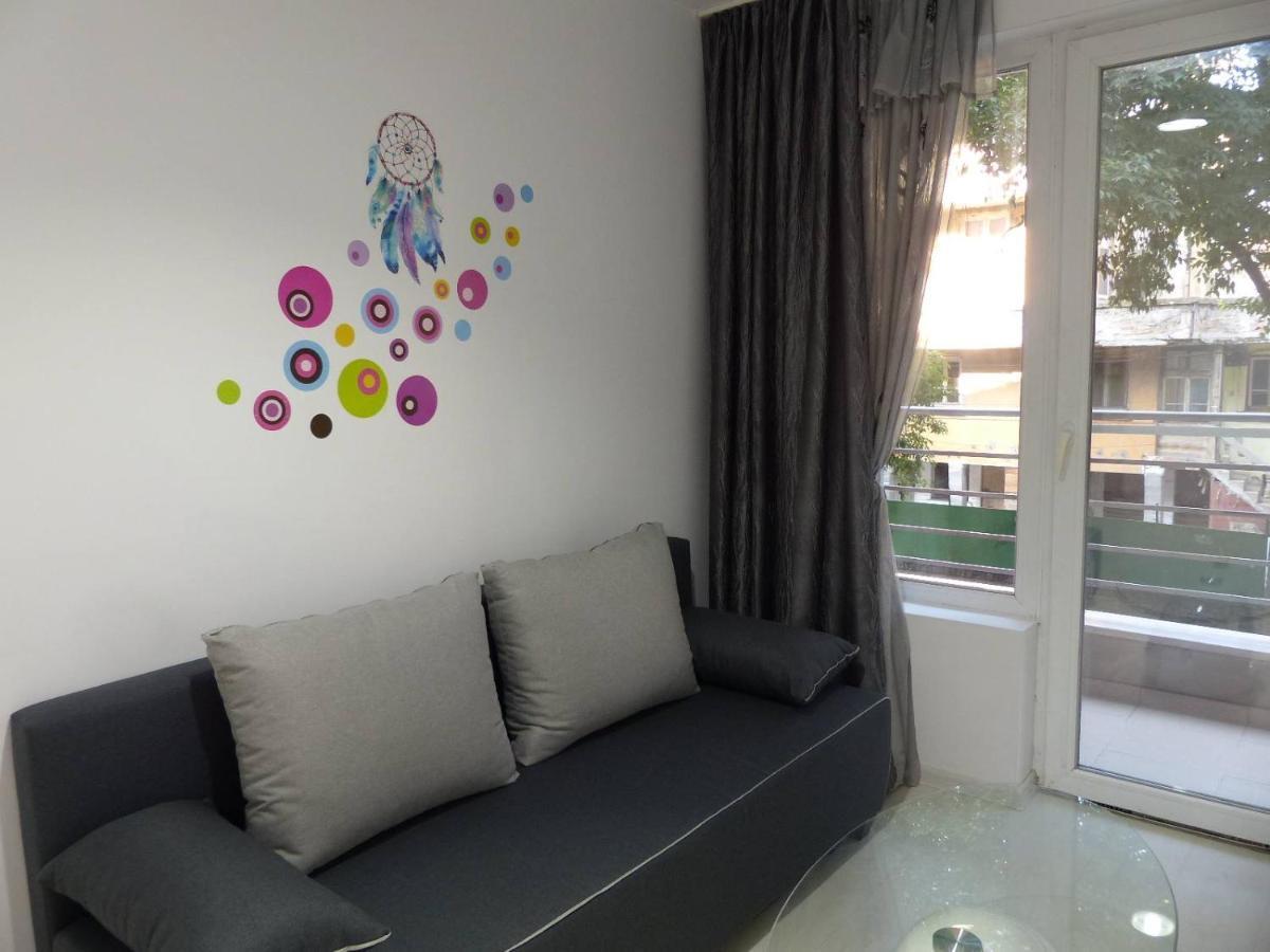 Apartament Holiday Burgas Bagian luar foto